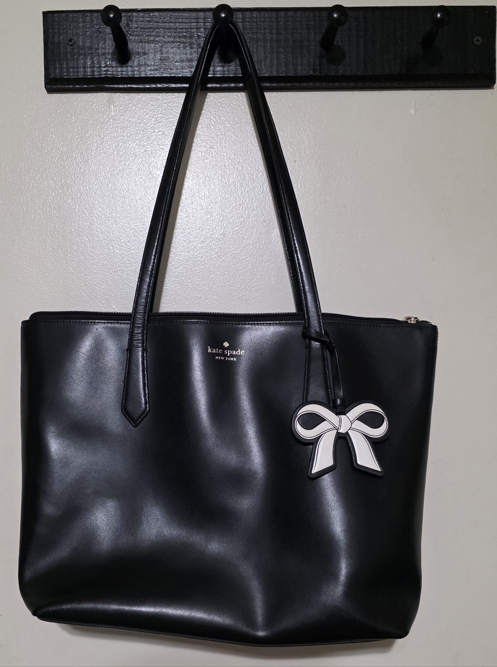 Large Kate Spade Black Leather Tote with White Bow Charm. In Excellent Condition